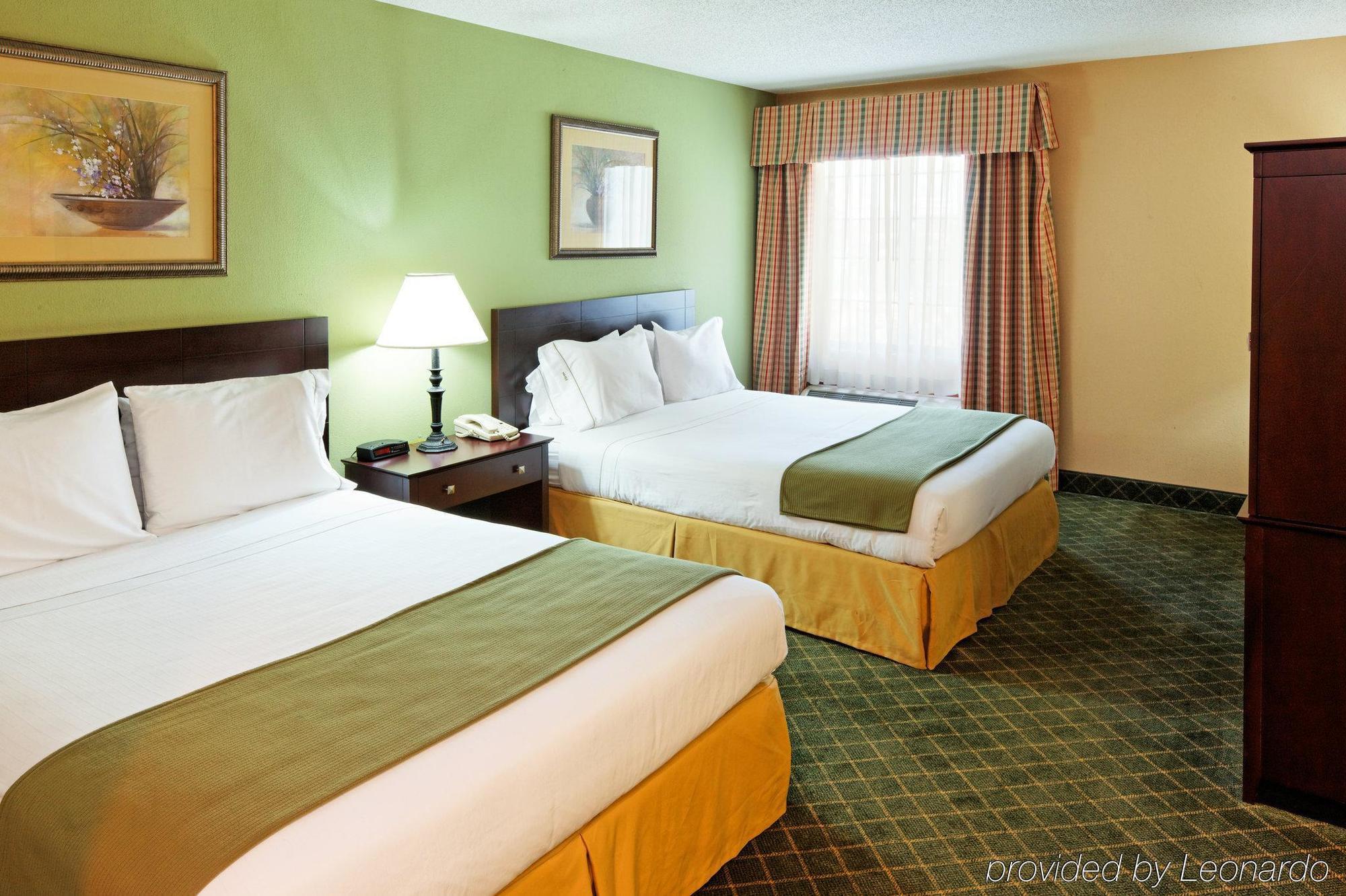 Holiday Inn Express Henderson By Ihg Экстерьер фото